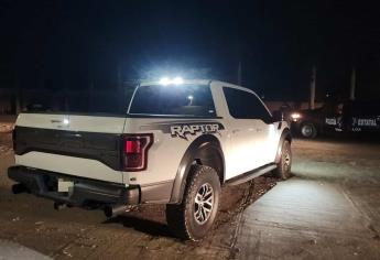 Recuperan camioneta despojada en Culiacán
