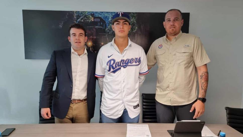 El guasavense Jesús Gámez firma con los Rangers de Texas