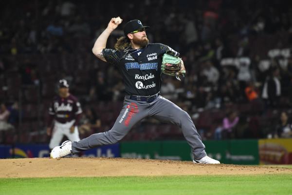 Matt Pobereyko enfrentará a Elian Leyva en el Estadio Sonora