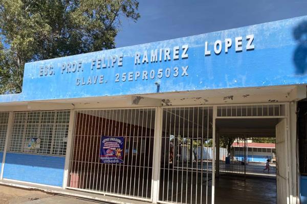 Evacuan niños de primaria de Culiacán por exposición a aguas negras