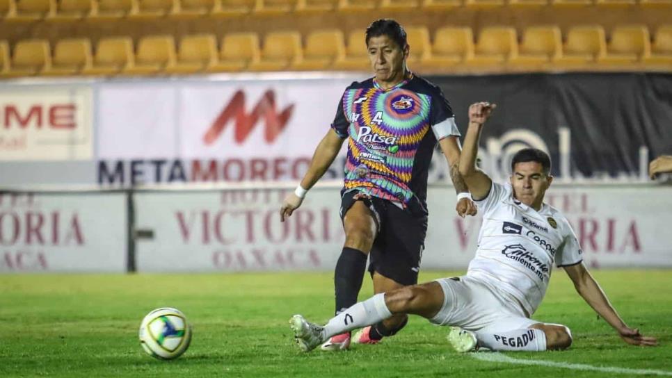 Dorados cae ante Alebrijes por goleada de 3-0