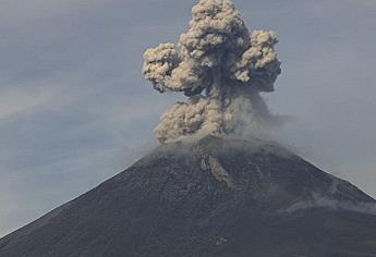 Así fue la impactante explosión del Popocatépetl este martes | VIDEO