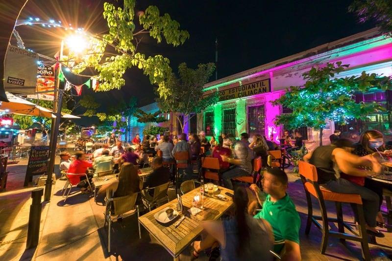 Paseo del Ángel, una calle de Culiacán con tradición, diversión y cultura