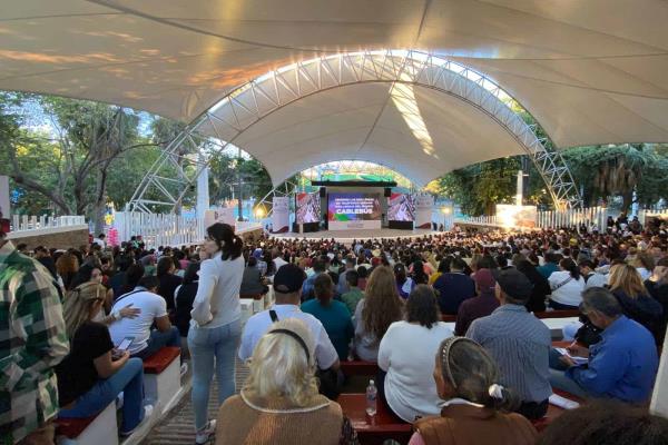 Sheinbaum imparte conferencia «Experiencias de un Gobierno con Buenos Resultados» en Culiacán