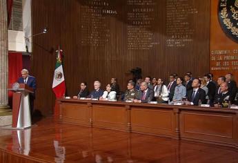 Rocha Moya acude a la Ceremonia Conmemorativa por el 106 aniversario de la Constitución Política Mexicana