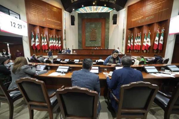 Llega al Congreso iniciativa de Rocha para quitar fuero a funcionarios; habrá una más para alcaldes y diputados