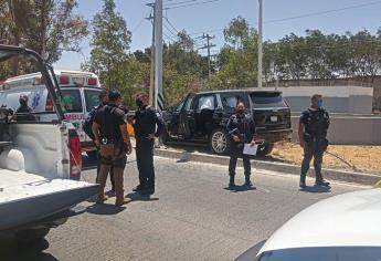 Así quedó la camioneta cuándo mataron al hermano de Alfredo Olivas