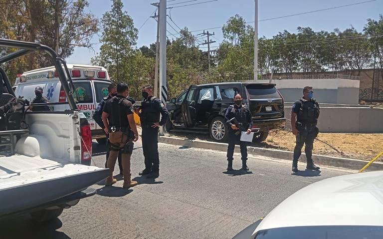 Así quedó la camioneta cuándo mataron al hermano de Alfredo Olivas