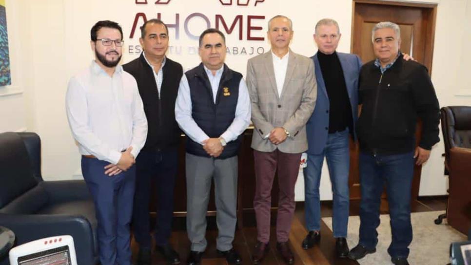 Gerardo Vargas y Rector de la UAS socializan convenio de colaboración