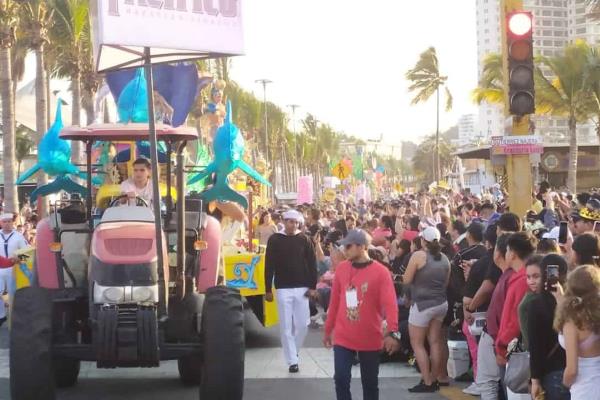 Casi 900 personas conforman equipo de protección y seguridad en Carnaval de Mazatlán 2023