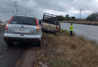 Muere un hombre tras caer en su vehículo a un canal de riego en los límites de Ahome y El Fuerte