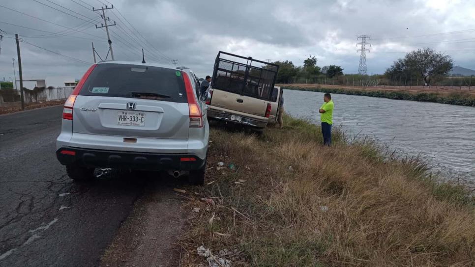 Muere un hombre tras caer en su vehículo a un canal de riego en los límites de Ahome y El Fuerte