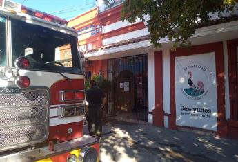 Alarma tras incendio de restaurante en el Centro de Culiacán