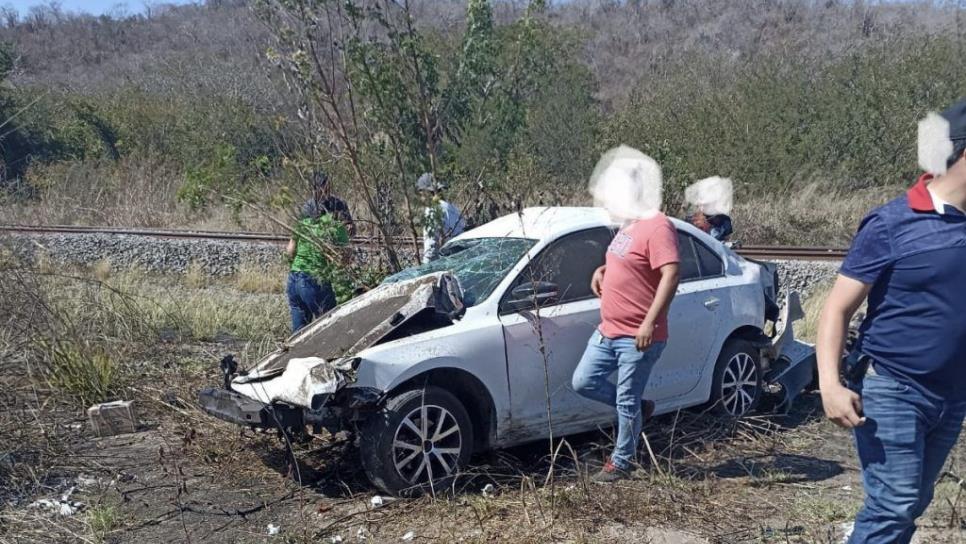 Trenazo en El Rosario deja dos mujeres sin vida