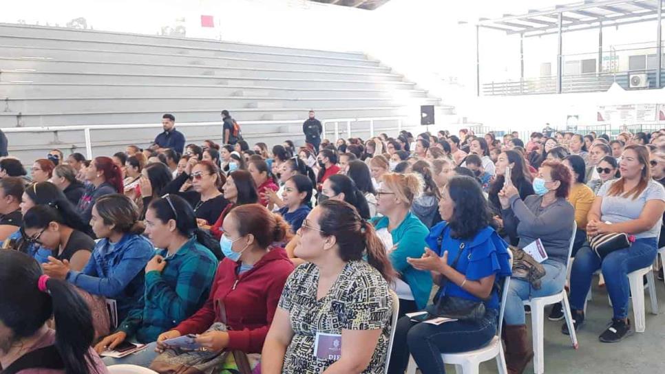 Arranca «Programa de Apoyo Económico a Madres Solteras»; se benefician 200 mujeres mazatlecas