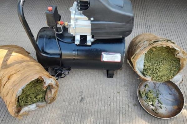 Encuentran kilos de mariguana ocultos dentro de compresor de aire en paquetería de Culiacán