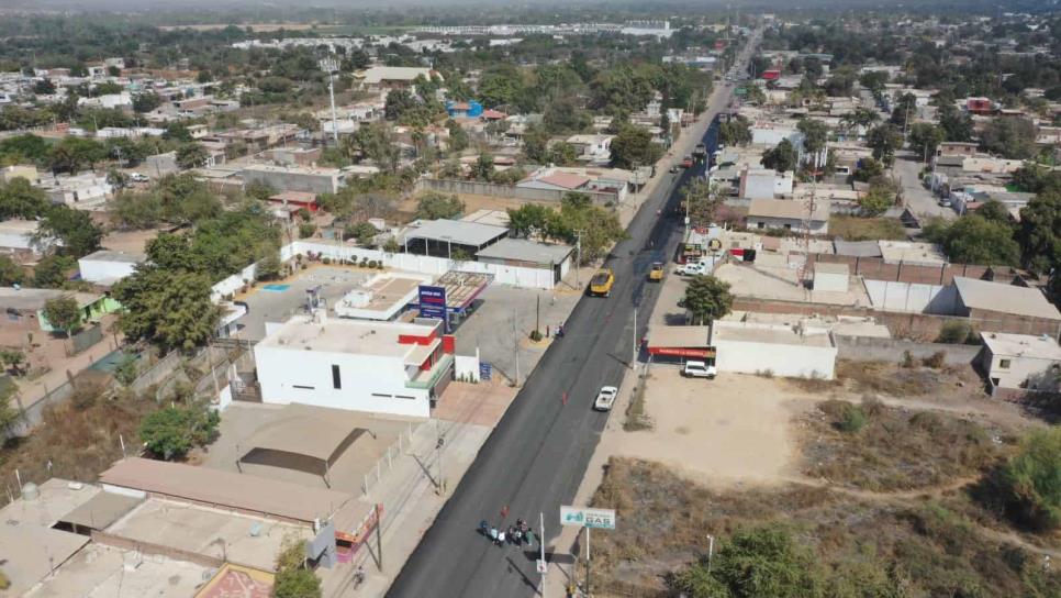 Alcalde de Culiacán supervisa reencarpetdo en avenida Álvaro Obregón