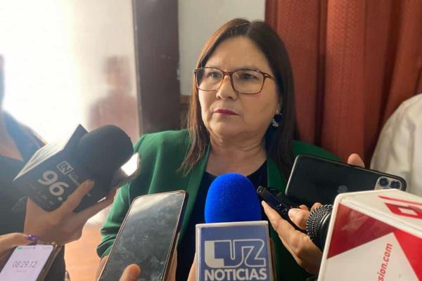 Que la Fiscalía investigue a los rectores: Imelda Castro