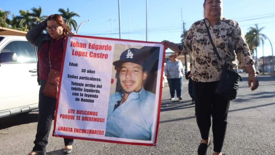 Marchan en Los Mochis para que respeten los derechos humanos y paren los «levantones»