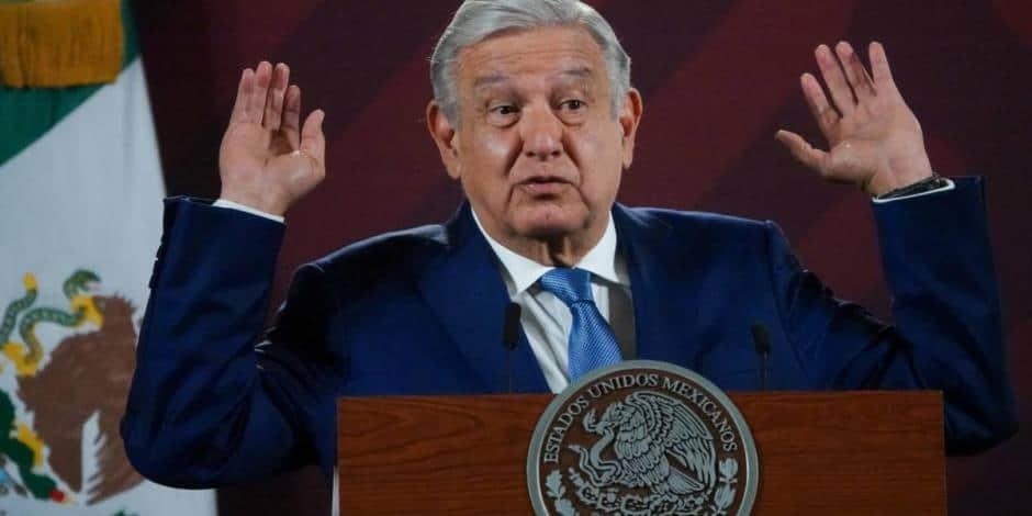 AMLO reta a Calderón a que explique qué hacía García Luna en su gobierno