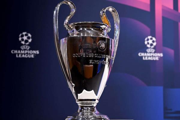El Real Madrid y el Napoli clasifican a los cuartos de final de la Champions League