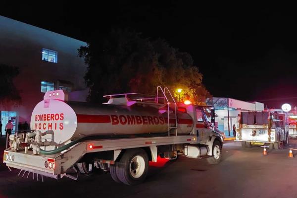 Se quema un equipo en el área neonatos del Hospital General de Los Mochis, había 8 menores