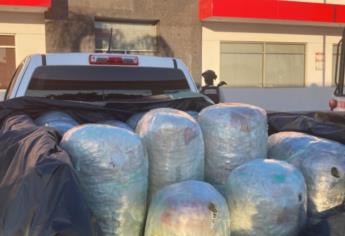 Militares aseguran 160 kilos de mariguana en camioneta, en Costa Rica, Culiacán