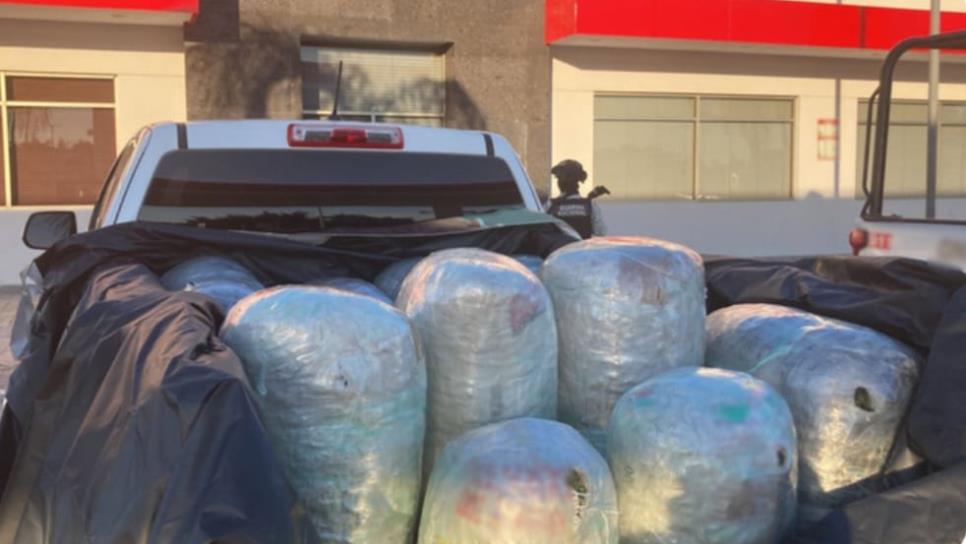 Militares aseguran 160 kilos de mariguana en camioneta, en Costa Rica, Culiacán