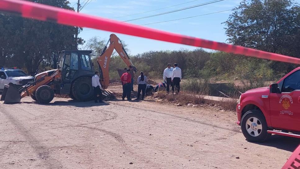 Encuentran a un hombre enterrado en un dren al sur de Los Mochis