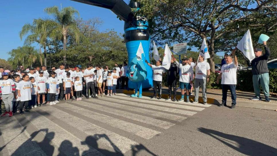 Con caminata concientizan al cuidado del agua; Culiacán con 19 comunidades en sequía