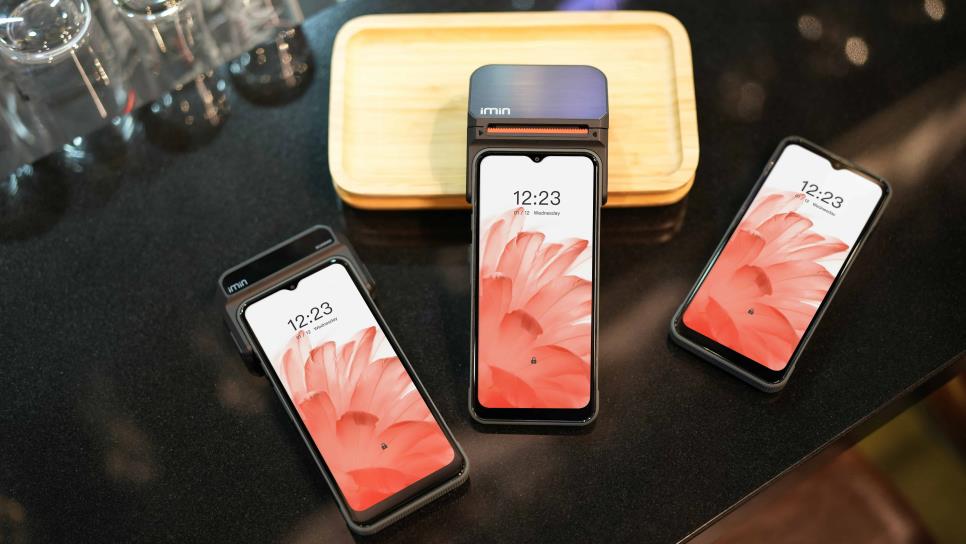 Los 7 accesorios indispensables que deben acompañar a tu smartphone Los 7 accesorios indispensables que deben acompañar a tu smartphone