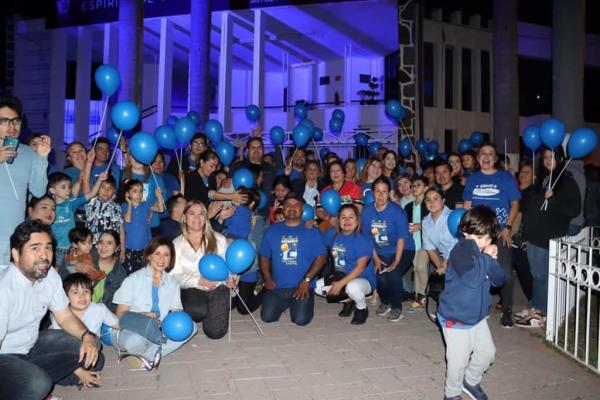 Ahome se ilumina de azul por el Día del Autismo 