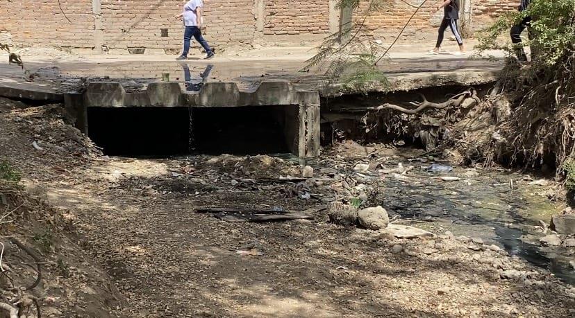 Vecinos de Urías temen inundaciones ante falta de dragado de canal