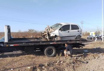 En pérdida total quedó un vehículo que se volteó por La Costerita