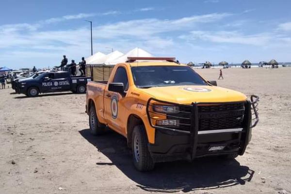Se vuelca lancha donde paseaba una familia en Navolato