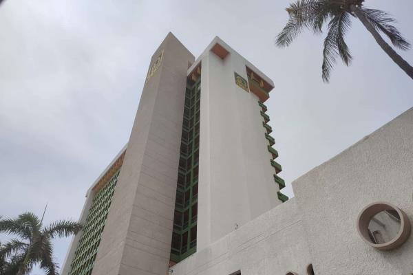Hoteles «patito» roban clientes a los formales de Mazatlán en Semana Santa, acusan