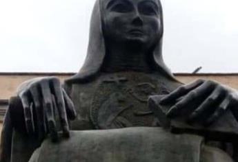 Terror con estatua de Sor Juana, sonríe y se mueve, esto en la Ciudad de México