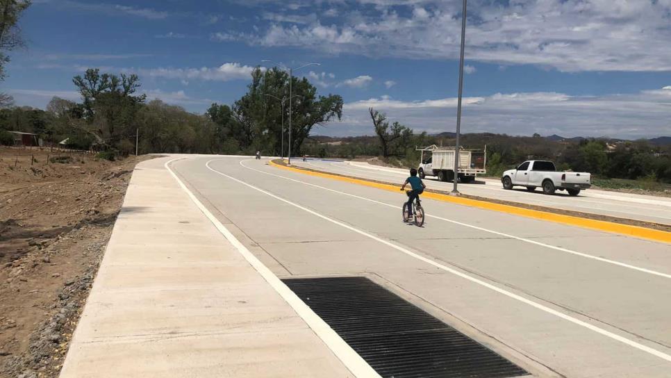 Rocha Moya inaugura nuevo malecón de Badiraguato