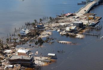 Lluvias inundan Florida, rompen un récord registrado en la década de los 80