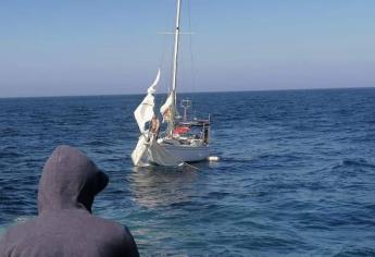 Veleristas estadounidenses cumplen 15 días perdidos en el mar; zarparon de Mazatlán