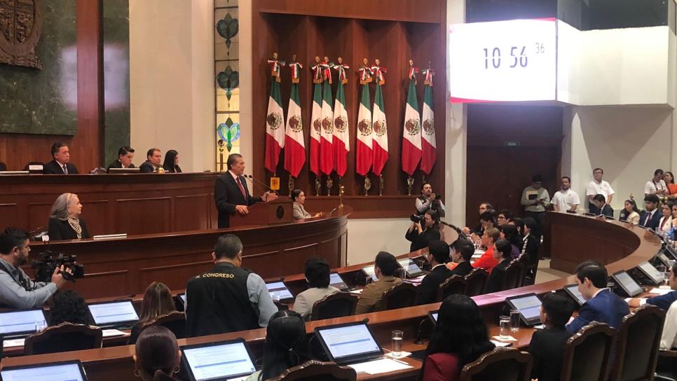 «Ninguna fuerza externa, ni interna debe tener el control de la Universidad»: Feliciano Castro a universitarios