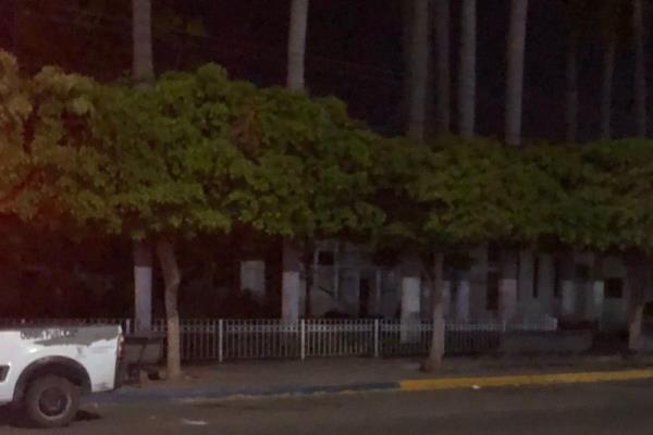 ¿Y la suspensión del juez? CFE deja sin luz al Ayuntamiento de Ahome... otra vez