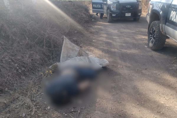 Encuentran a una persona ejecutada a balazos en el camino a Ayuné