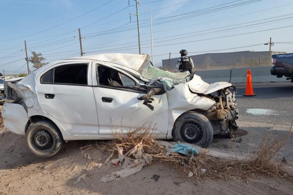 Conductor se accidenta por La Costerita en Culiacán