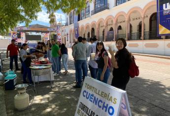 Taquiza y tortillas gratis con la etiqueta «Cuéncho» reparten en Culiacán