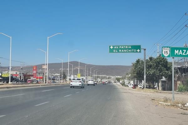 Disparan contra camión urbano en Culiacán