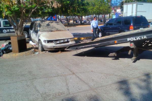 Retiran 500 vehículos «chatarra» de la vía pública en Los Mochis