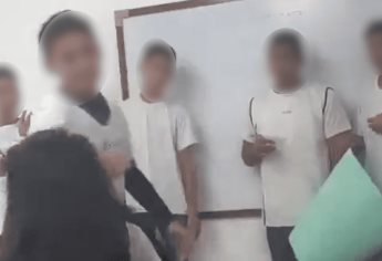 Estudiante apuñala en el rostro a una compañera