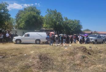 Dan el último adiós a Idelfonso, el niño que murió por presuntamente ser arrojado a un canal de Guasave