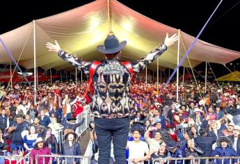 Cantante de Alameños de la Sierra era rockero en sus inicios